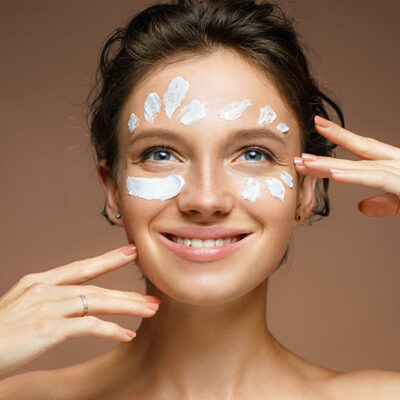 Tips for buying and using anti-aging skin products