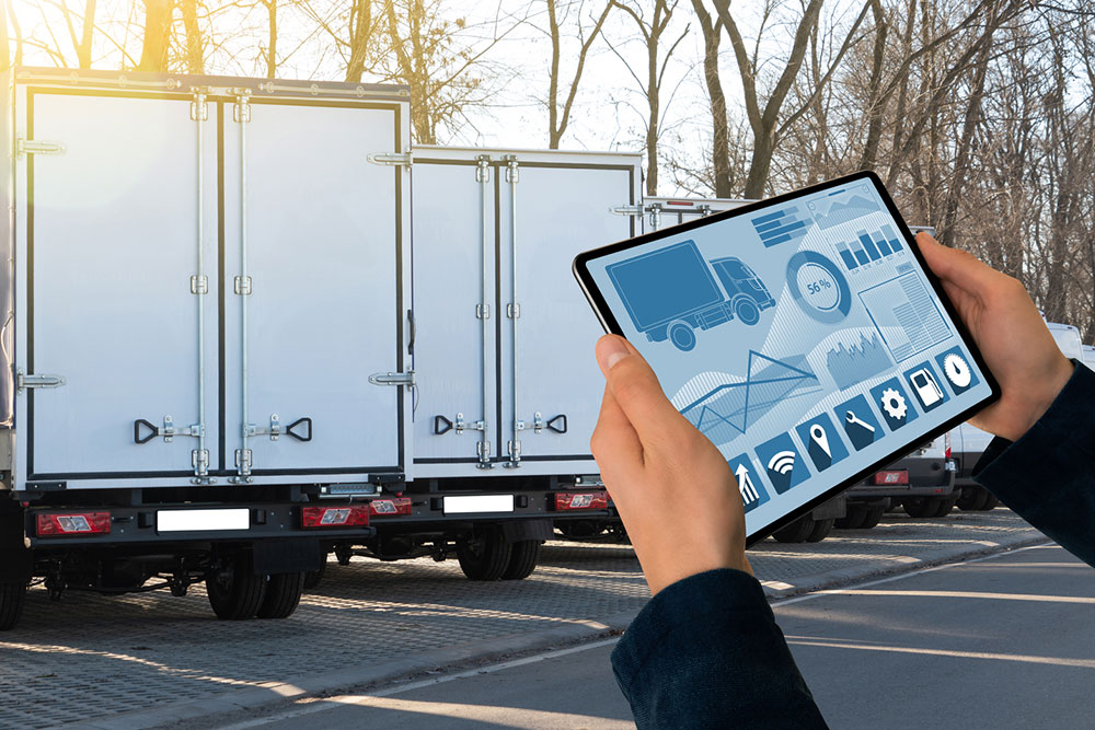 Top benefits of cloud-based fleet management software