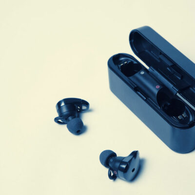 10 mistakes to avoid while using wireless earbuds