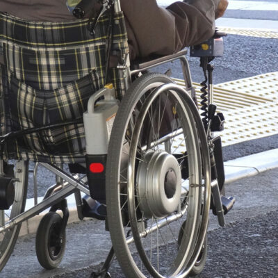 5 things to consider before buying an electric wheelchair