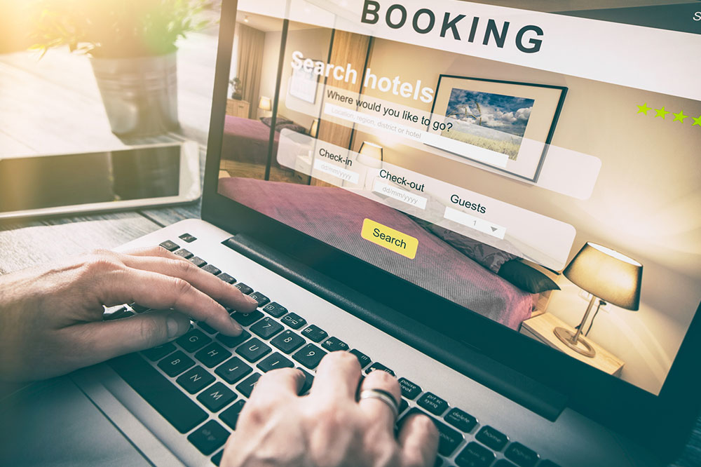 6 Mistakes to Avoid While Booking a Hotel Stay