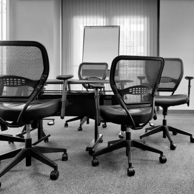 9 mistakes to avoid when buying office furniture